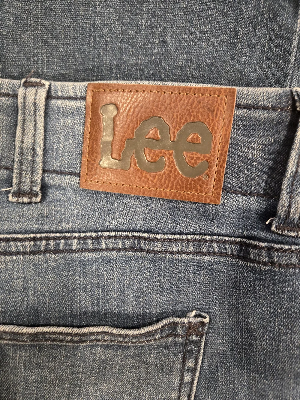 Lee extreme motion